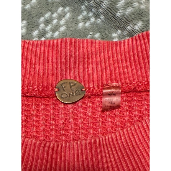 Free People FP One Thermal Waffle Knit Lace Up Side Top Coral Red Womens Medium - Picture 2 of 3